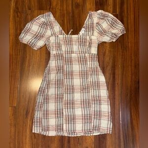 Eyeshadow Plaid Dress in Cream with Tie Back and Puff Sleeves